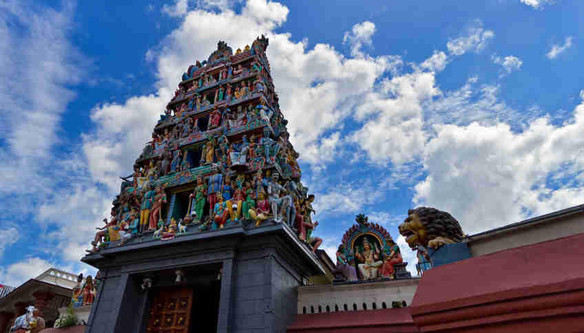 Индуистский храм Мариамман
