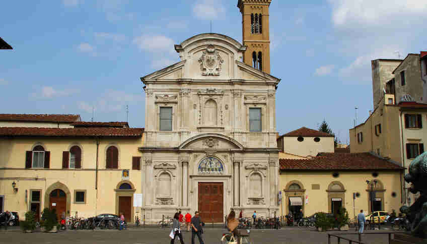 Церковь всех Святых во Флоренции