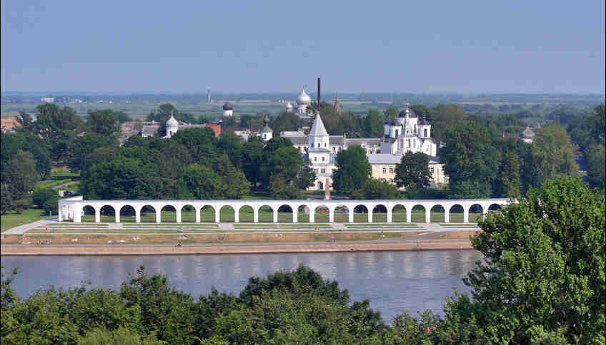 Ярославово Дворище в Новгороде