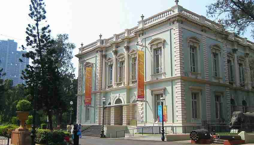 Музей доктора Бау Даджи Лада
