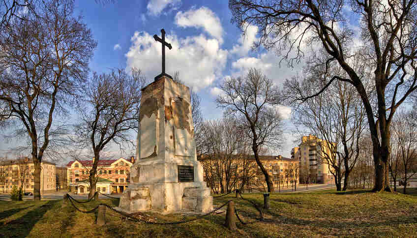 Памятник псковичам за мужество при осаде Стефана Батория