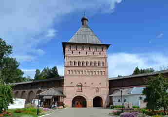 Проездная башня Спасо-Евфимиевого монастыря