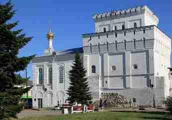Власьевская башня и Знаменская церковь