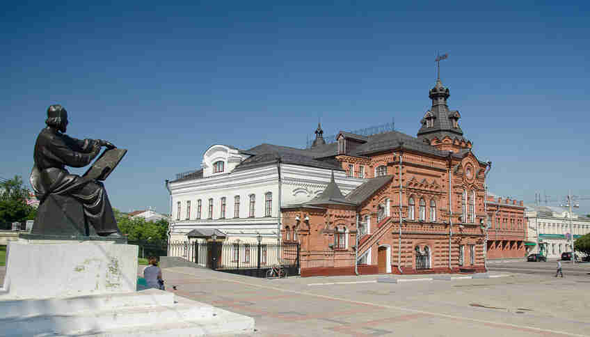 Соборная площадь Владимира