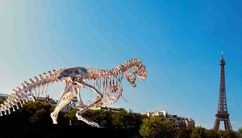 Тиранозавр Рекс в Париже