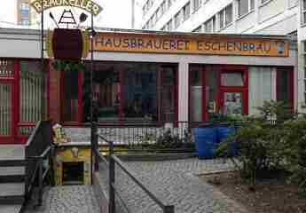 Пивной ресторан "Eschenbraeu"