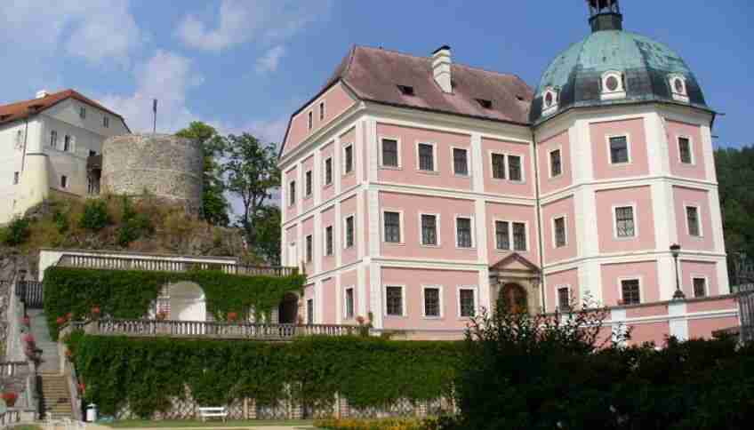Бечовский замок